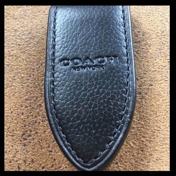 Coach Other - 🎉NWT🎉COACH Black pebbled leather money clip 🤑🤑